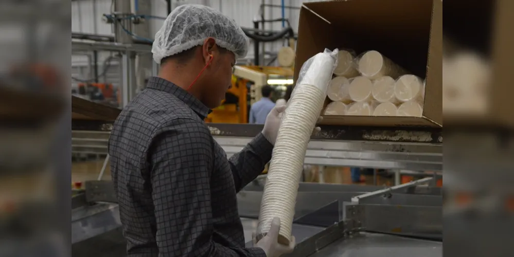 Unidade irá produzir, entre outros produtos, copos de polipapel