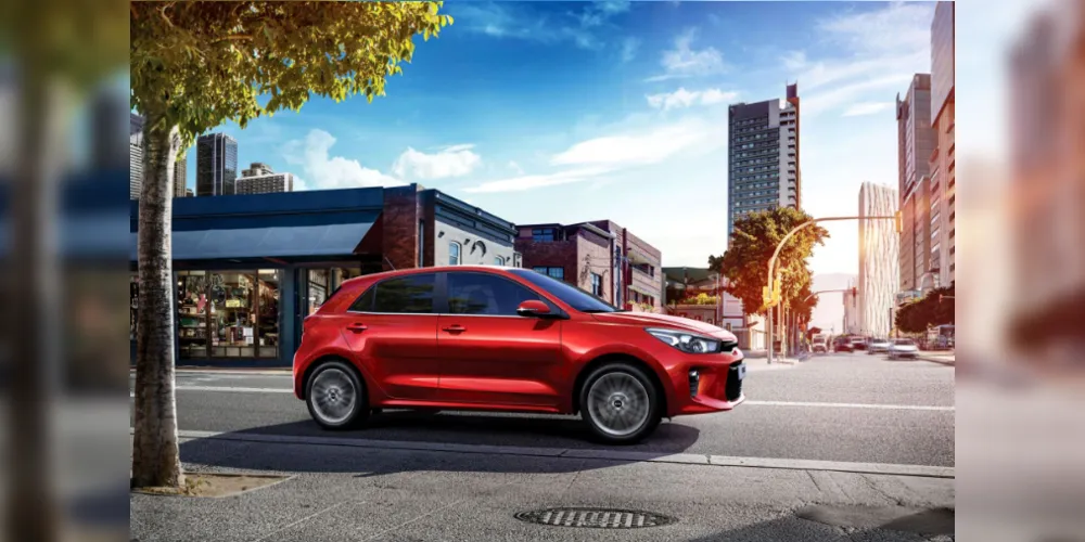 Disponível em duas versões, hatch conta com motor 1.6 litro, flex