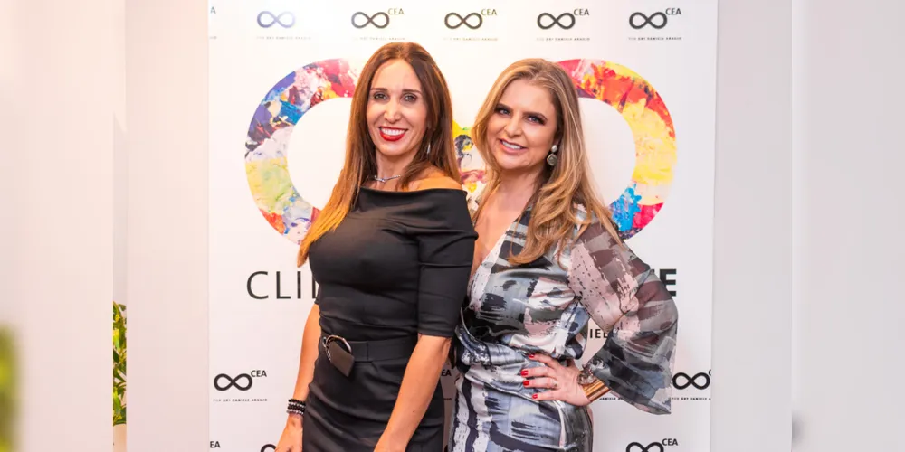 Giovana Sguario também esteve prestigiando o encerramento do Dia da Mulher da Coluna RC, que aconteceu recentemente na Clínica Corpo e Arte. No registro, Giovana e a médica Daniele Araújo.