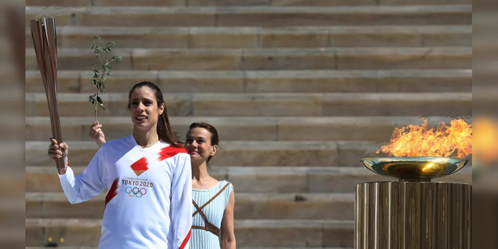 A medida foi tomada após pressão de atletas e comitês nacionais pelo mundo todo criticarem a manutenção do calendário em meio a pandemia do novo coronavírus.