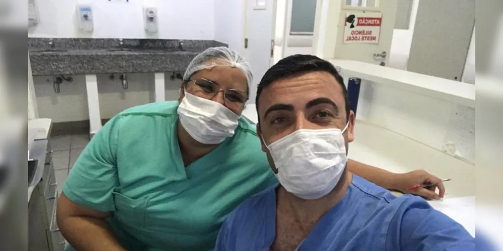 Igor Junio Benevenutto decidiu colocar o ofício de formação em prática e, começou a dar plantão em uma UPA de Minas Gerais