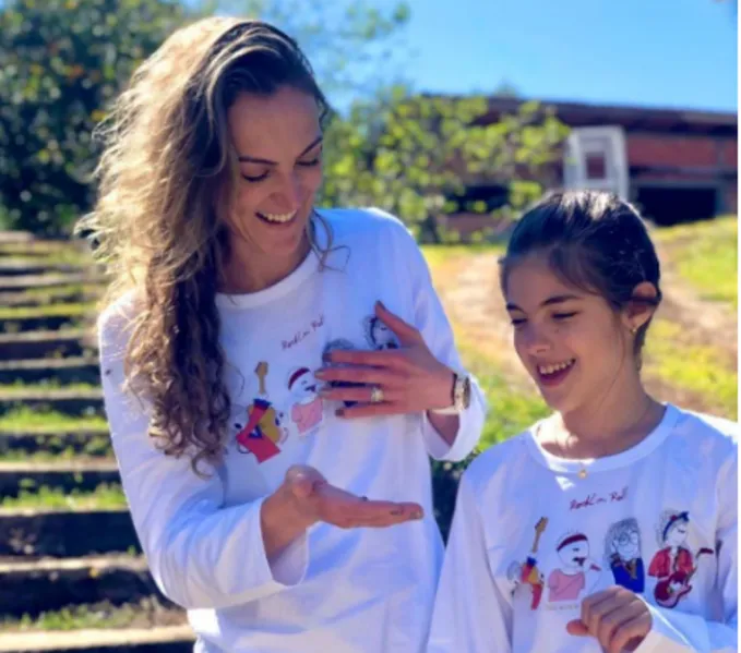 Valeska Bobato e sua filha Maria Clara Bobato.