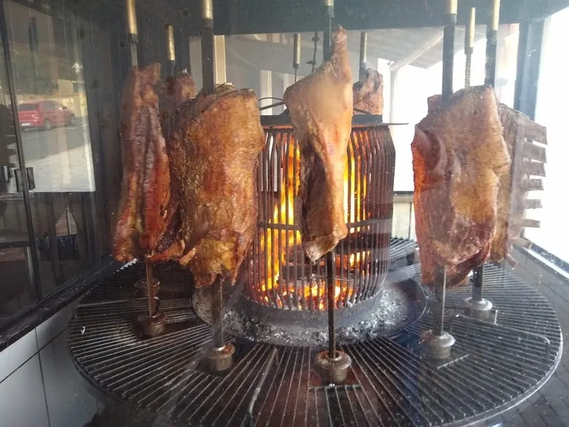 Porca Chic leva aos consumidores o melhor em assados e embutidos