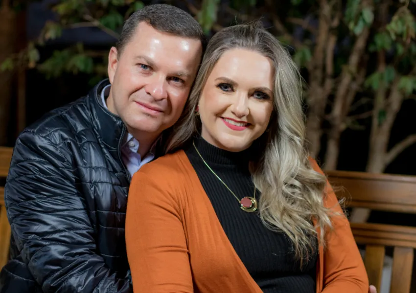 Lúcio Pereira de Oliveira e Andrea Karpen