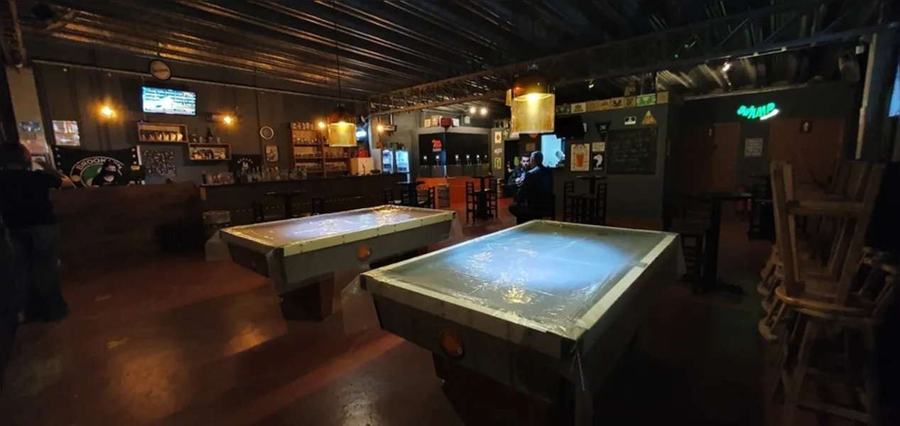 O Piwiarnia, que quer dizer ‘Casa da Cerveja’, é um estabelecimento que busca manter as origens polonesas em seu cardápio.