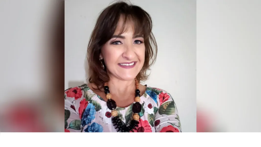 BRINDE A VIDA  - Doraci Kanayama recebeu as felicitações pela chegada de seu aniversário no último domingo (21). Da coluna RC os votos de realizações e alegrias