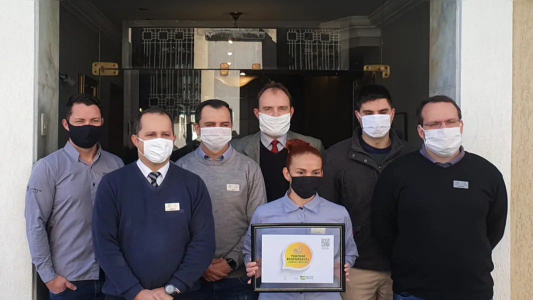 REGISTRO - Planalto Select Hotel intensifica protocolos de higiene contra a Covid-19 e está entre os primeiros hotéis do Brasil, já em funcionamento, adequado às exigências do Selo “Turismo Responsável - Limpo e Seguro” do Ministério do Turismo.