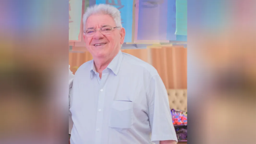 BRINDE A VIDA - O advogado Ubirajara Cury festeja a passagem de seu aniversário neste sábado (4). Bira, como é conhecido, se destaca na advocacia princesina além de manter próspero negócio na área imobiliária, sendo também um nome sempre atuante nos trabalhos na área social em nossa cidade.  Da coluna RC o desejo de muitas alegrias e saúde!