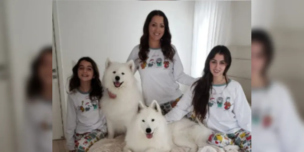 Isabela Farhat com suas filhas Luana de Sá B. Camlofski e Giovana de Sá B. Farhat.