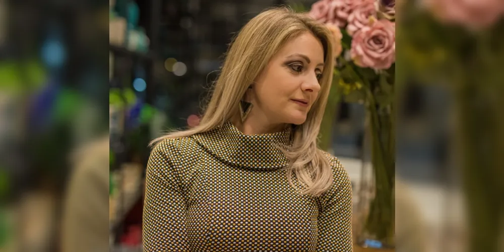 BDAY - A fisioterapeuta Karina Panato Weckerlin reservou o último domingo (31), para na intimidade familiar celebrar a passagem de seu aniversário. Vale destacar que a profissional é uma das sócias da Fisioponta, uma das mais sólidas empresas em reabilitação e serviços de fisioterapia da cidade. Da coluna RC os desejos de muitas conquistas!