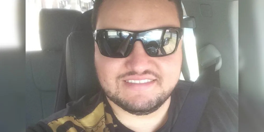 O médico Caio Martins Guedes, de 33 anos, morreu após doze dias dias internado no Hospital Pilar, em Curitiba.