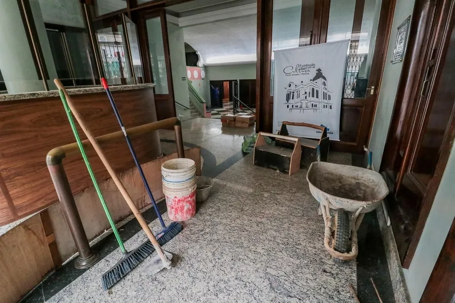 Começou nesta semana mais uma sequência das obras de melhorias no Cine-Teatro Ópera, principal espaço cultural de Ponta Grossa, mantido pela Fundação Municipal de Cultura