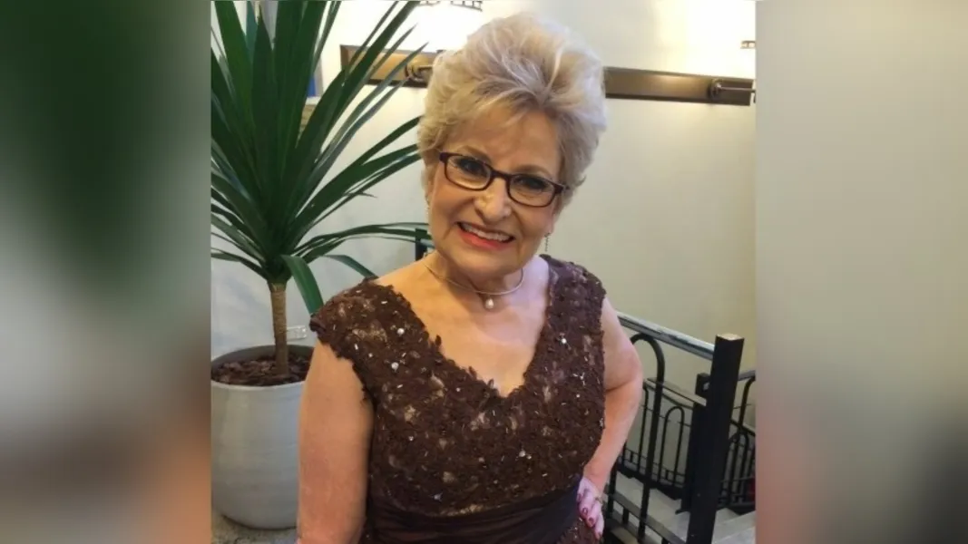 FELICITAÇÕES - Maria Luiza Oliveira receberá nesta terça-feira (4), as felicitações pela troca de idade. Esposa, mãe e avó, Maria Luiza é exemplo de dedicação e de amor incondicional a família. Da coluna RC os votos de saúde e alegrias