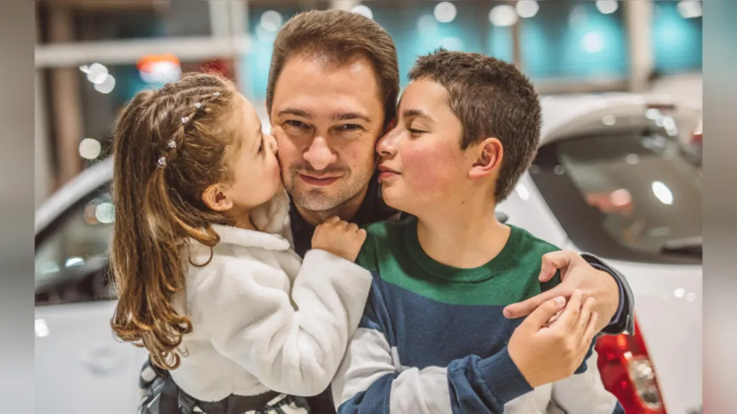 Renato de Brito Schaffka e seus filhos Pietro Gabriel e Beatris Los Schaffka