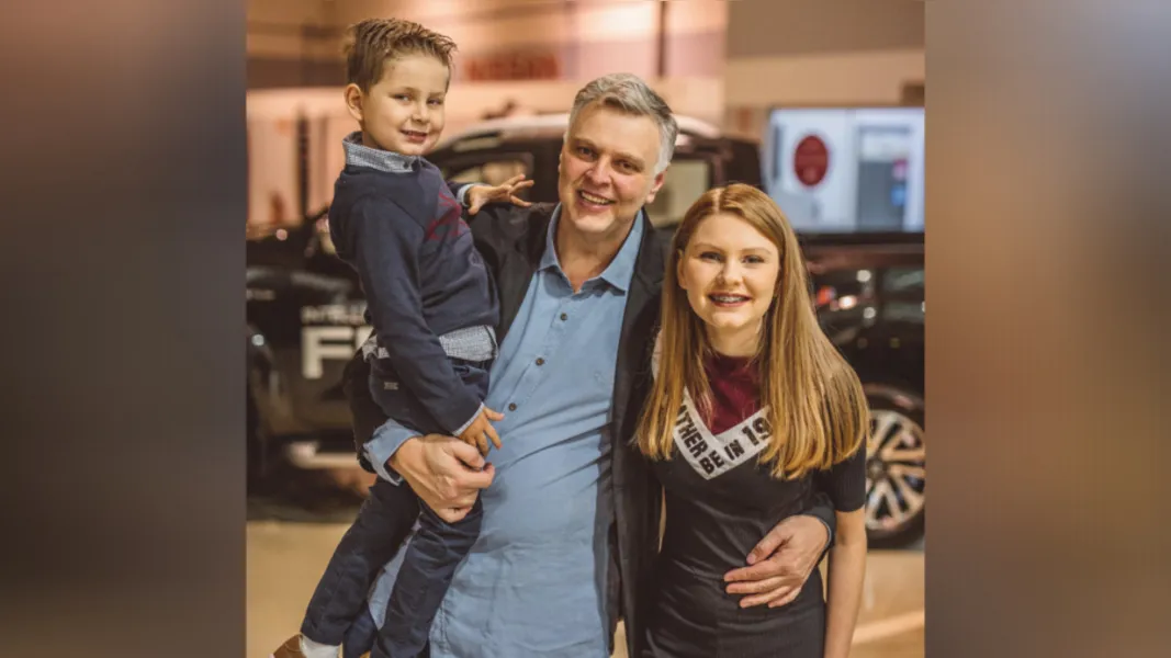 Fabio Luis Tobias Pinto e seus filhos Mariana e Arthur Sviercoski Tobias Pinto