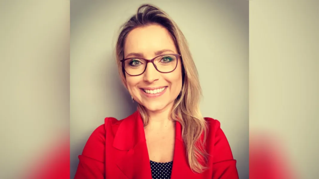 NOVO CICLO - A empresária Helen Machado Hampf recebeu as felicitações pela troca de idade, no último domingo(13). Da coluna RC os votos de felicidades e prosperidade