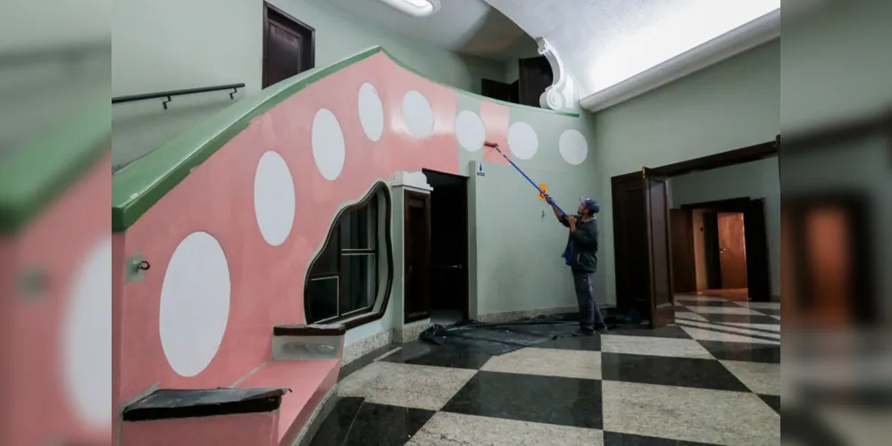 Começou nesta semana mais uma sequência das obras de melhorias no Cine-Teatro Ópera, principal espaço cultural de Ponta Grossa, mantido pela Fundação Municipal de Cultura