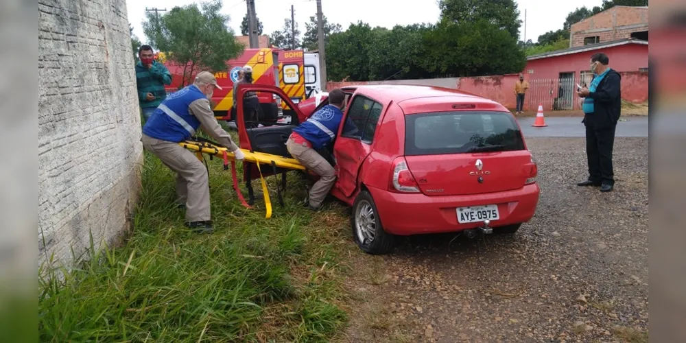 Acidente assustou os moradores do Jardim Pontagrossense