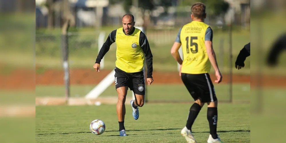Atacante Roger vai fazer sua estreia no jogo deste domingo contra o Brasil-RS.