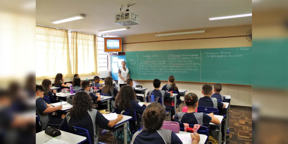 Dados atualizados nesta sexta-feira (18) mostram um alto índice de transferências para a rede estadual de ensino 