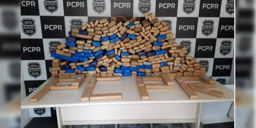 A ação da Polícia Civil aconteceu na Praça de Pedágio do município nesta segunda-feira (21)