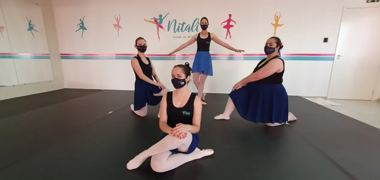 Mulheres realizam sonho de menina: ser bailarina