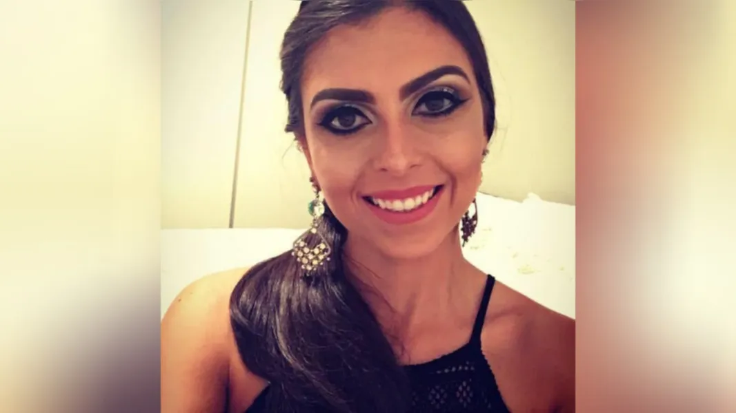 BDAY – Isabela Vaz foi muito cumprimentada pela passagem de seu aniversário na ultima segunda-feira (5). Isabela é uma das competentes profissionais da odontologia que integra o time da Lemax Reabilitação Oral. Da coluna RC os votos de alegrias e sucesso