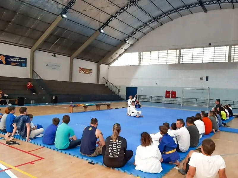 Alunos maristas dispõem de propostas pedagógicas que aliam tecnologia, estímulo à autonomia, pensamento crítico e forte ensino acadêmico