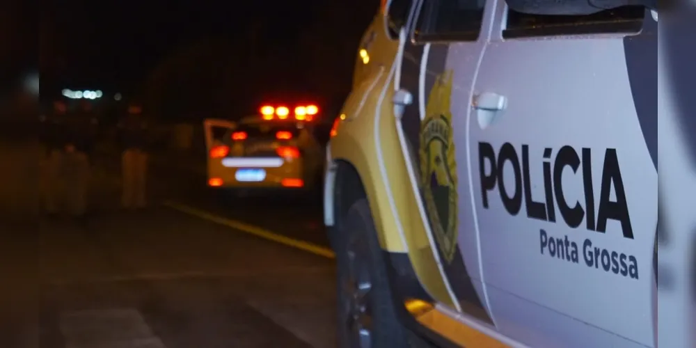 Vítima teve celular e dinheiro roubados pelos bandidos; bicicleta foi recuperada