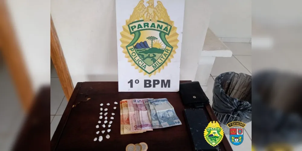 Rapaz de 19 anos foi flagrado com drogas e dinheiro que seria produto do tráfico