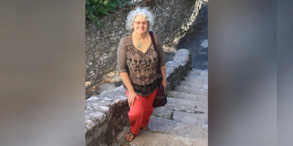 O primeiro livro apresentado ao público será “Paisagem - Paysage" da 