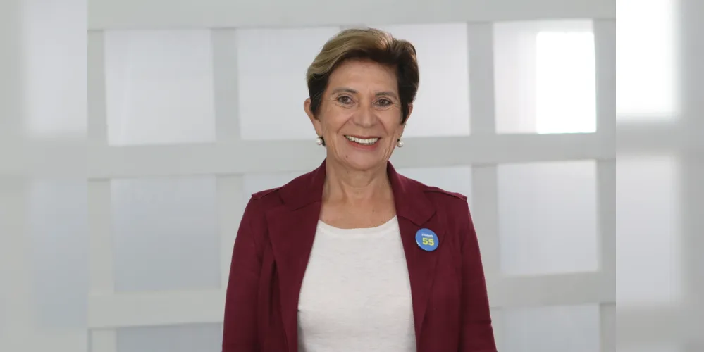 Imagem ilustrativa da imagem “Vamos decidir o novo secretário ouvindo as professoras”, diz Elizabeth