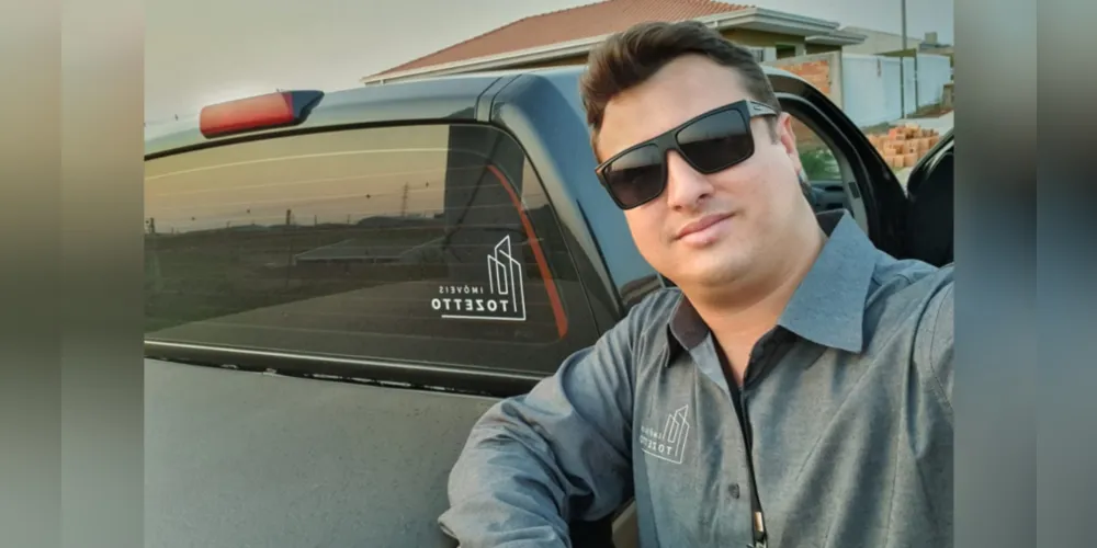 NOVO CICLO - O advogado José Vilmar Tozetto Junior será muito cumprimentado pela passagem de seu aniversário no próximo sábado (21). No registro, o aniversariante com sua filha a pequena Livia.  Da coluna RC os votos de prosperidade e alegrias