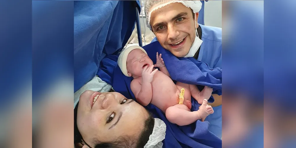 Ayla nasceu com 3,5 quilos e passa bem, assim como a mamãe Thaís