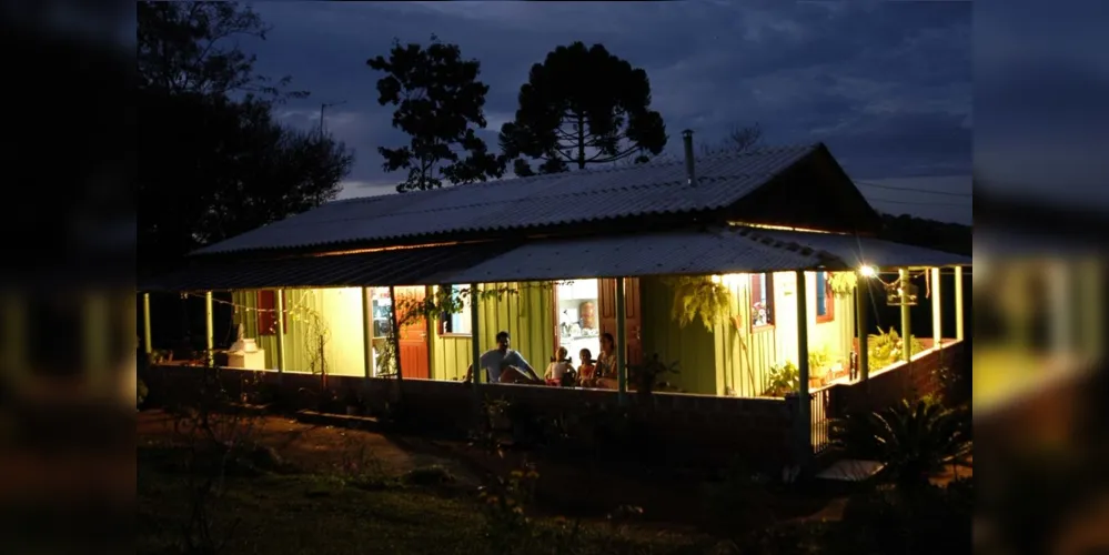 Programa beneficia milhares agropecuaristas com um desconto de 60% na conta da energia elétrica consumida entre 21h30 e 6h