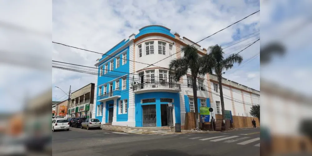 O espaço foi restaurado e sua estrutura interna foi reorganizada