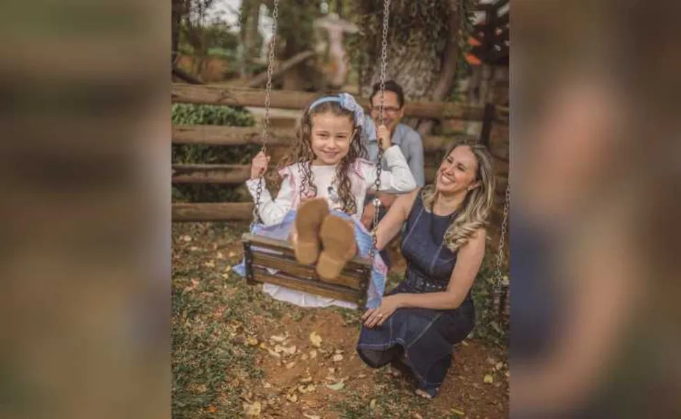 Niver – A doce Manuella Calil filha do casal Valquiria Degraf Gomes Calil e Sadi Calil, foi muito cumprimentada pela passagem de seu sexto aniversário, no último sábado (6). Da coluna RC os votos de alegrias e realizações.