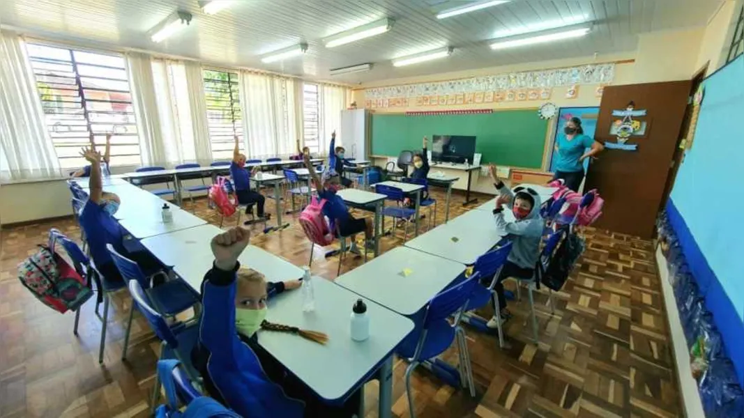 Ponta Grossa volta às aulas respeitando novas regras