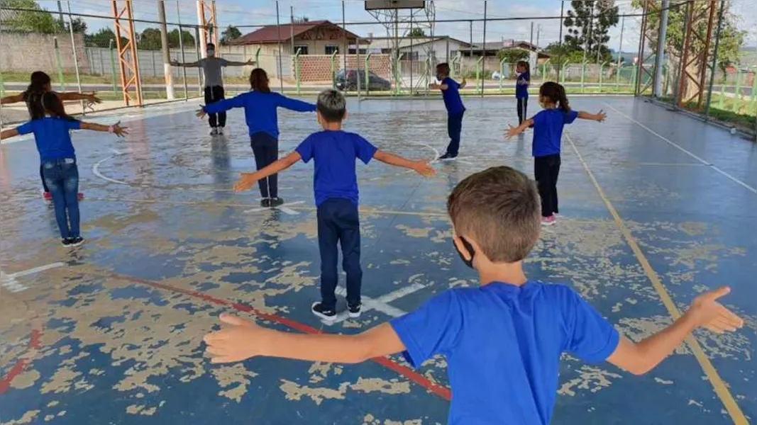 Ponta Grossa volta às aulas respeitando novas regras