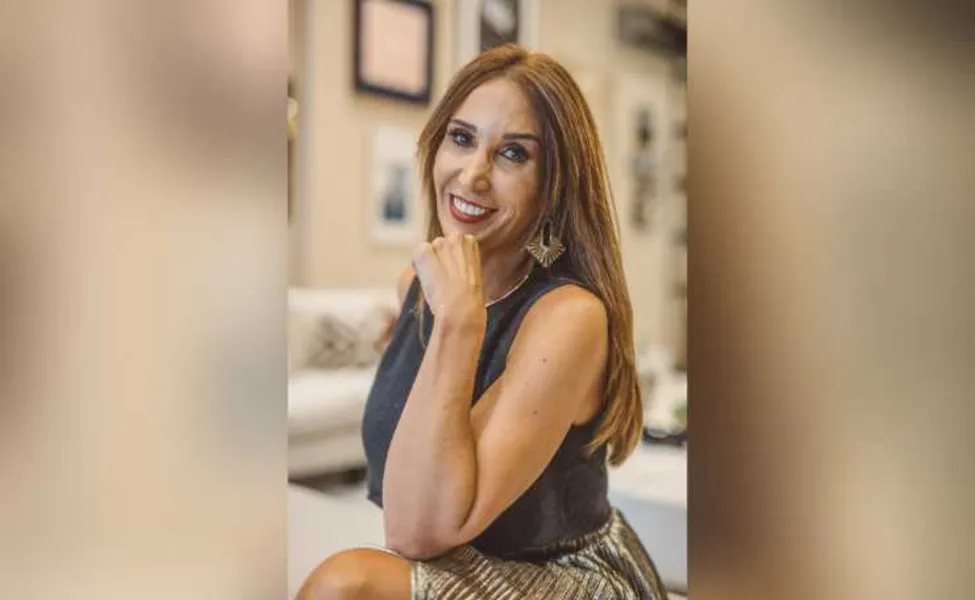 Novo ciclo - Giovana Nodari Sguario receberá as felicitações pela chegada de seu aniversário nesta quarta-feira (24). Giovana é esposa e mãe muito dedicada, sendo exemplo de amor incondicional a sua família. Da coluna RC os votos de felicidades e realizações. 