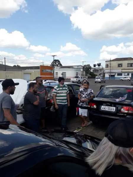 Motoristas estão preocupados com a falta de posicionamento da empresa Uber quanto as taxas cobradas nas corridas