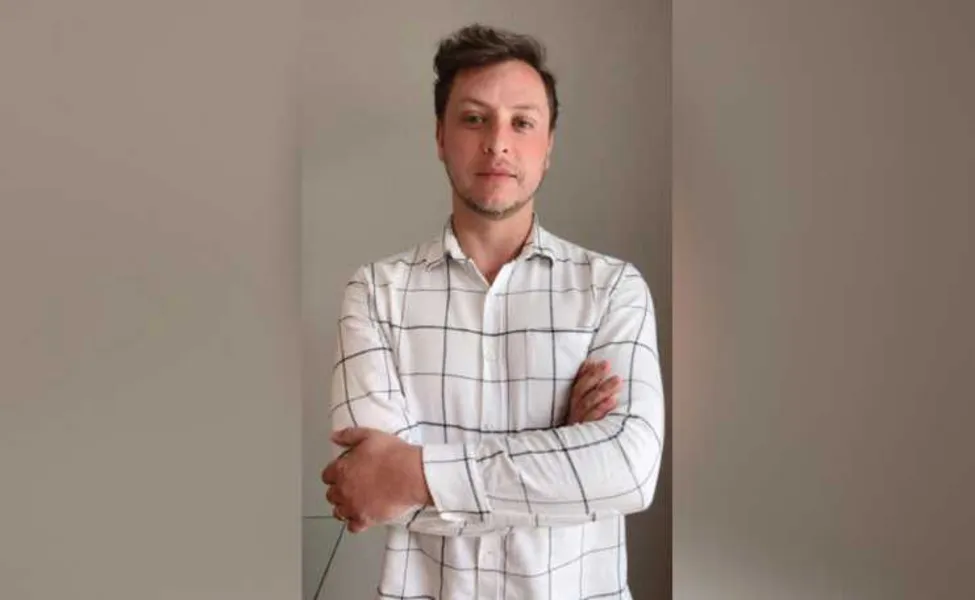 Troca da Idade - O empresário Emanuel Dangui foi muito cumprimentado pela passagem de seu aniversário no último sábado (6). Da coluna RC os votos de alegrias e realizações.