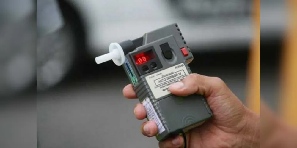 Motorista foi flagrado no teste do bafômetro