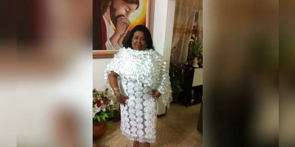 A competente advogada Vera Laranjeira Manoel foi muito cumprimentada pela passagem de seu aniversário na última segunda-feira (8). Vera sempre atuante nas causas culturais da nossa cidade, sempre esbanja sua alegria de viver por onde passa. Da coluna RC os votos de felicidades e muita celebração