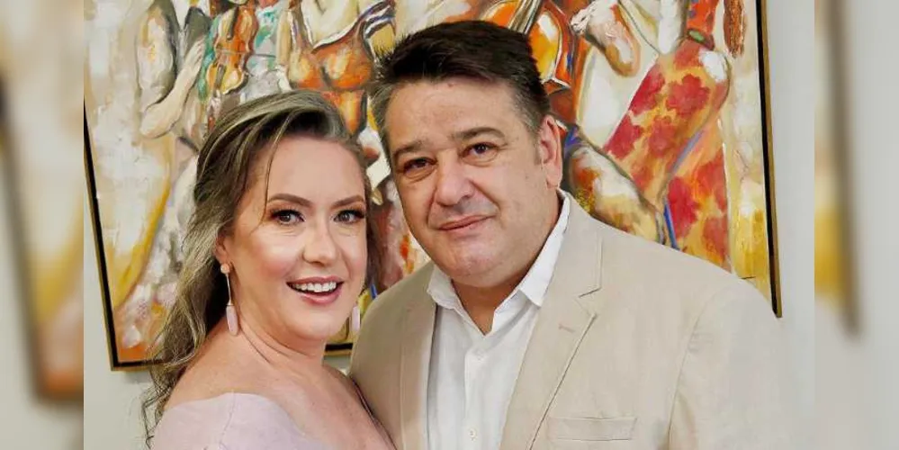 Love is in the air - Sergio Zadorosny Filho e Paula Campagnoli na última semana oficializaram sua união em uma cerimônia íntima para os familiares. O casal é exemplo de elegância, simpatia e educação e já vem a um tempo construindo uma linda história de amor. Da coluna RC os votos de uma união regada de muito amor e cumplicidade.