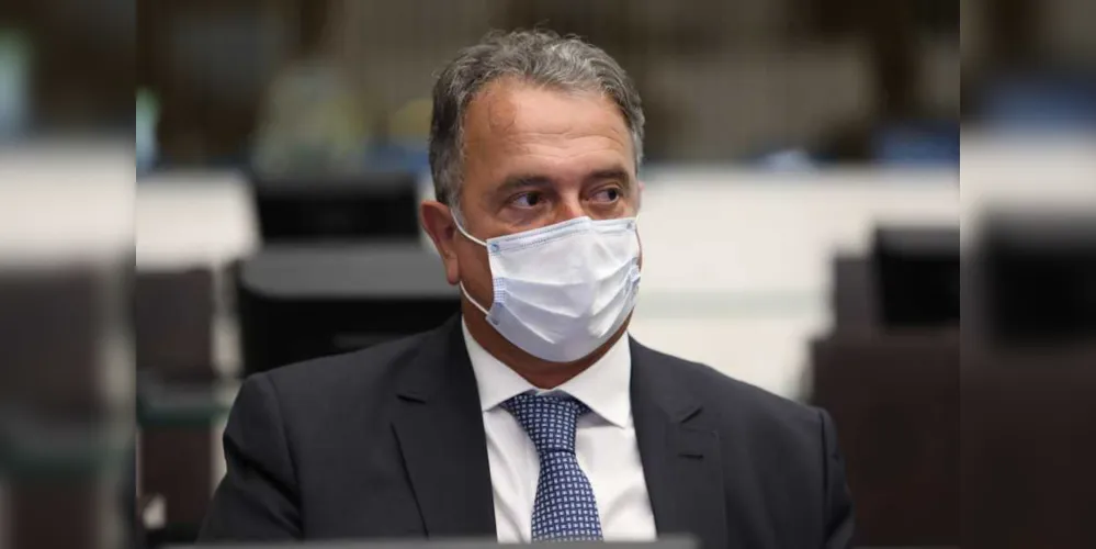 Documento também deve apresentar local de trabalho e função exercida pelo vacinado