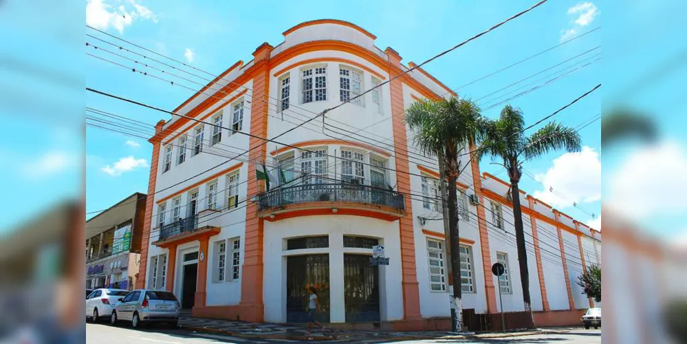 São 936 casos confirmados para Covid-19 em residentes de Palmeira, sendo 670 recuperados, 251 em isolamento domiciliar e 15 óbitos por Covid-19.