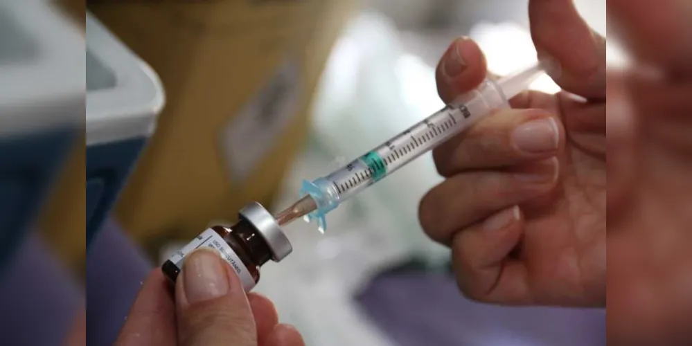 Cerca de 1000 doses estão reservadas para a atividade desta sexta-feira.