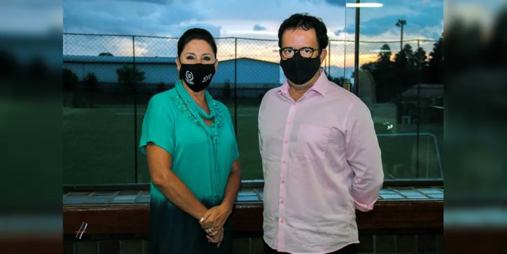 Presidente Indianara Milléo e o Diretor Osni Mongruel Junior