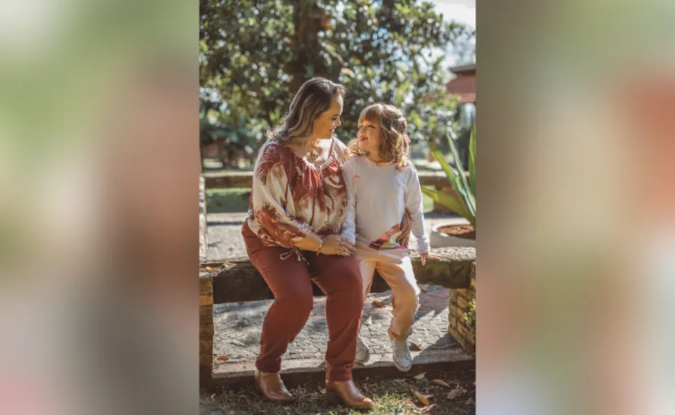 Andrea Siqueira Hass e sua filha Sarah Emanuele Hass
